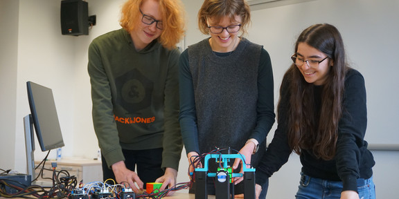 Picture of the group with the Rubik's Cube Solver